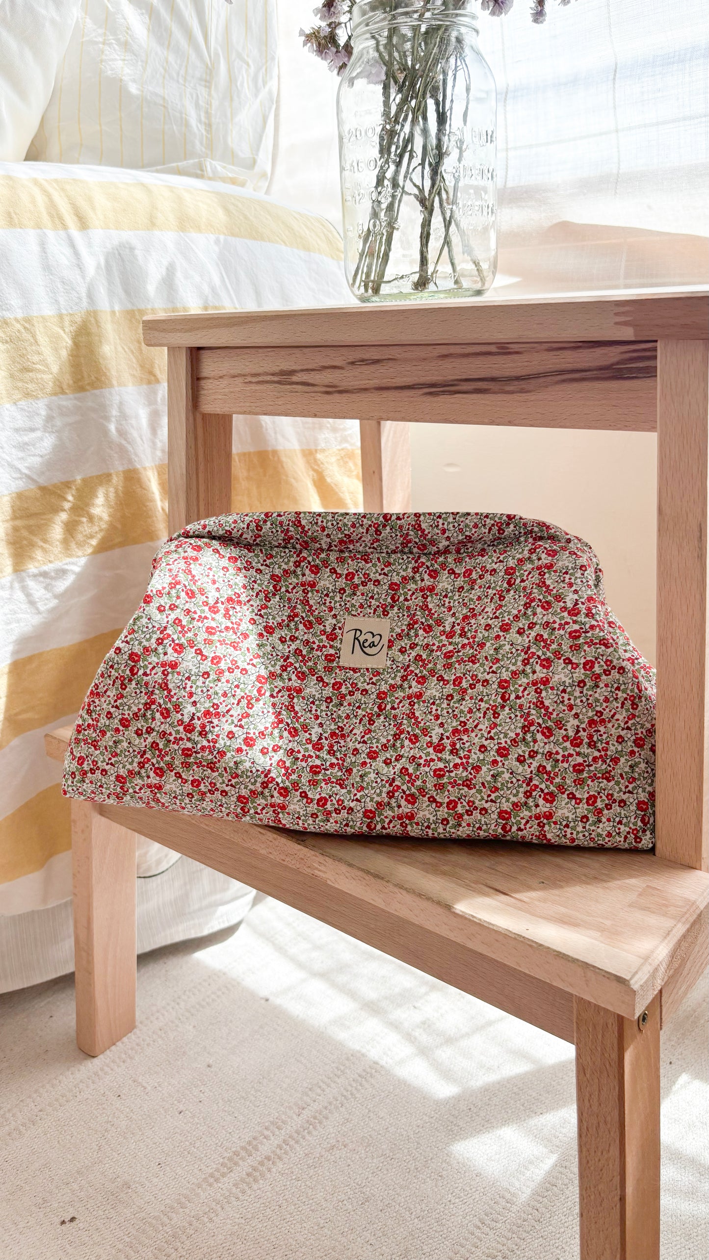Pouch flores rojas
